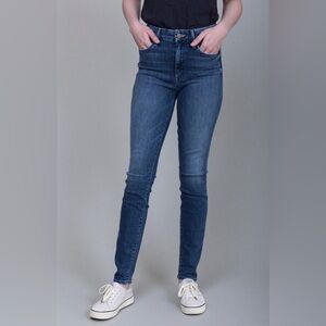 MOTHER The Looker Jeans-Groovin Wash